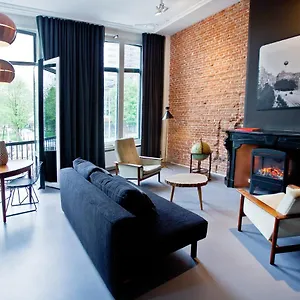 https://v-lofts.amsterdamhotelsnl.com